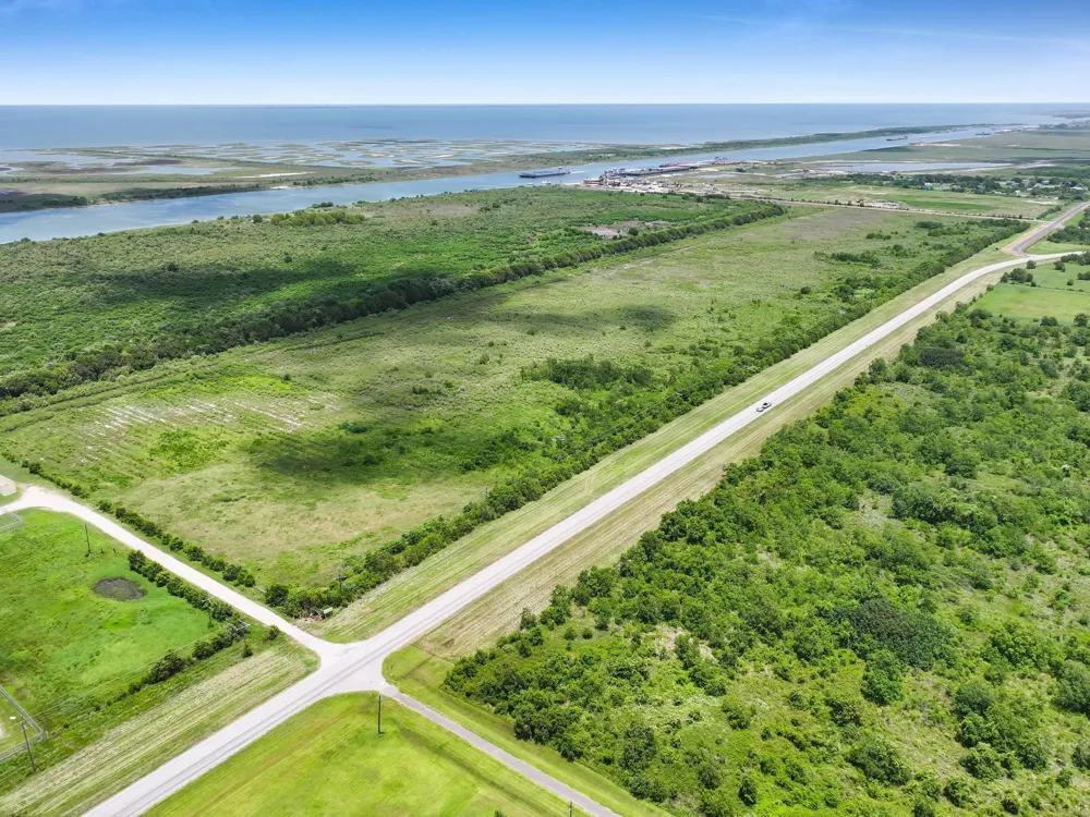 3075 Broadway Port Bolivar, TX 77650