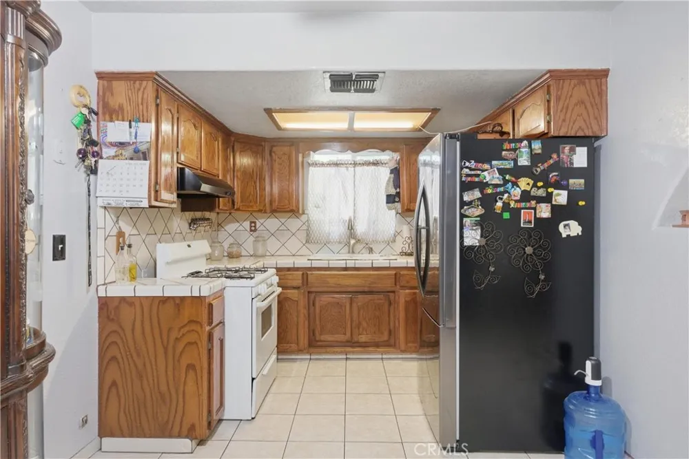 381 B Arvin, CA 93203