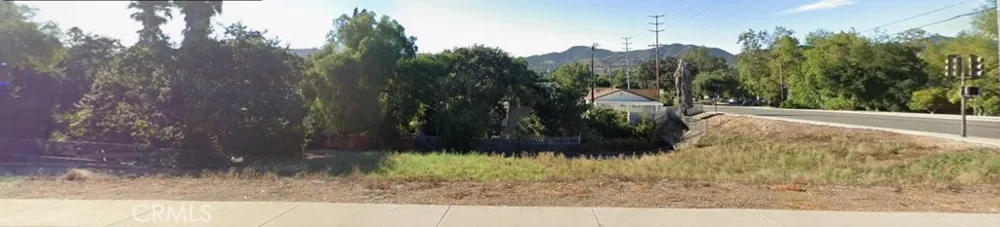 500 E Hillcrest Thousand Oaks, CA 91360