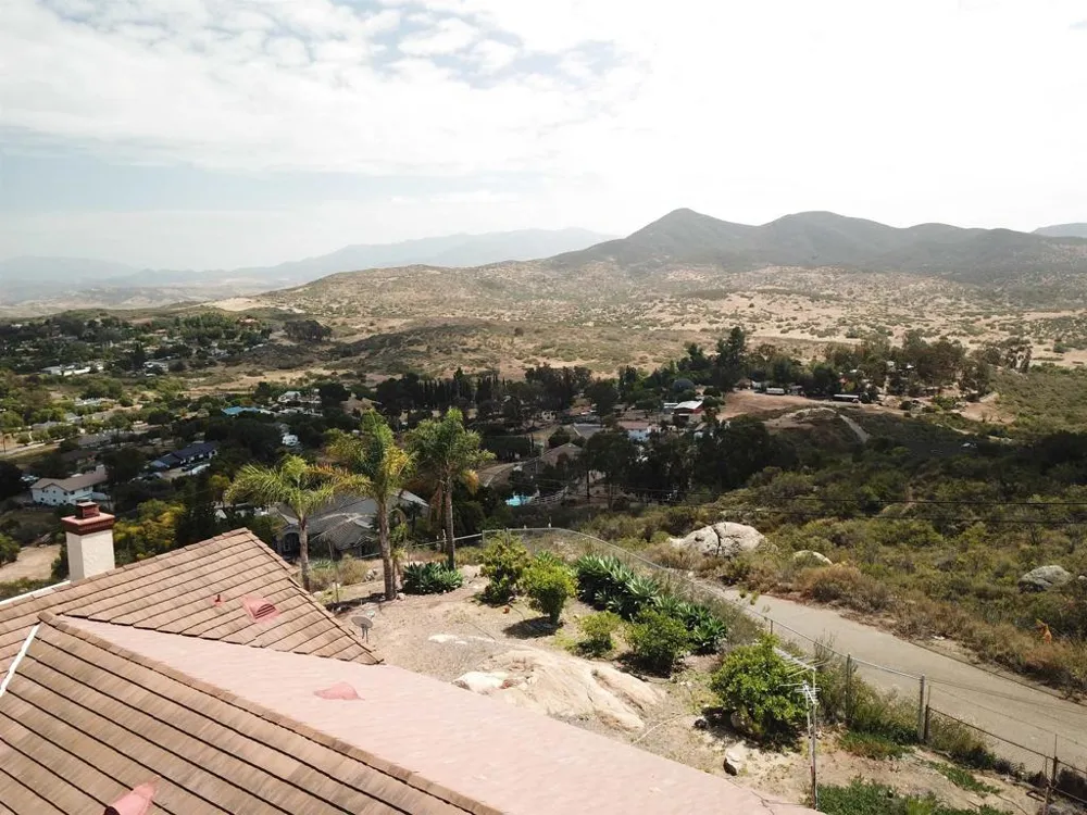 13676 Bear Mountain Way Jamul, CA 91935