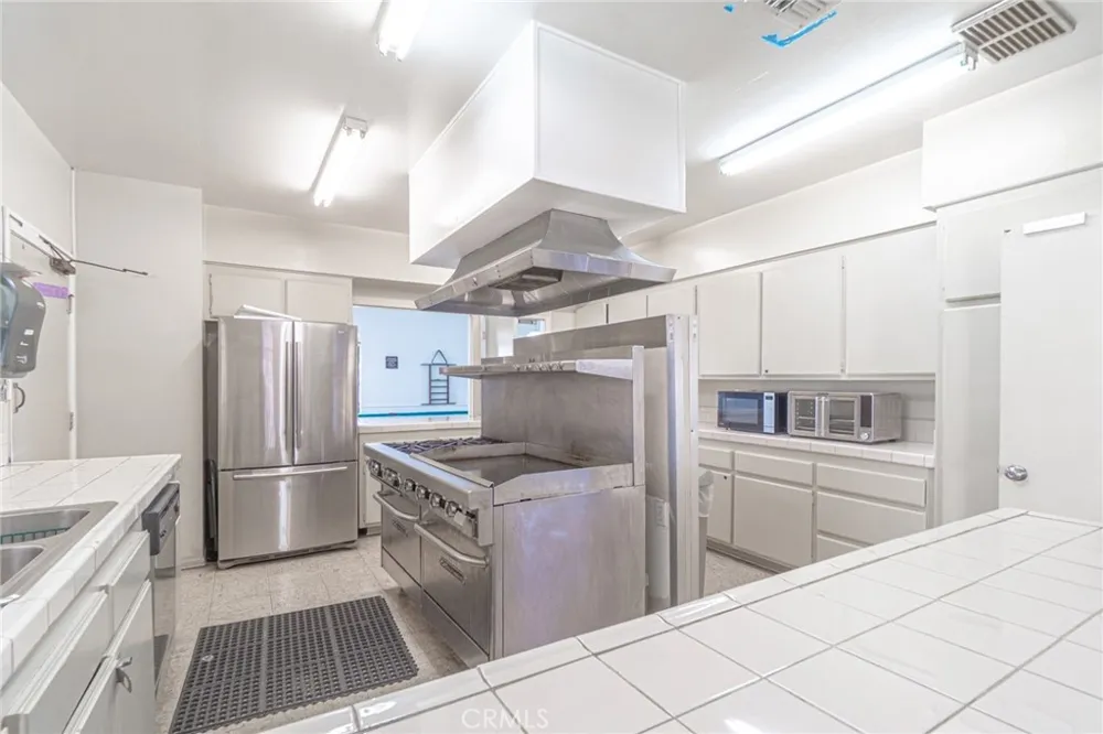 3595 Santa Fe #36 Long Beach, CA 90810