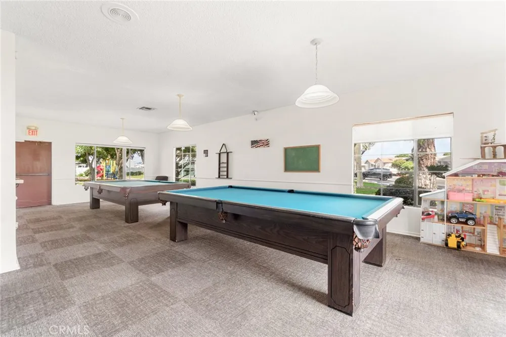 3595 Santa Fe #36 Long Beach, CA 90810