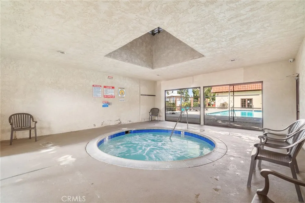 3595 Santa Fe #36 Long Beach, CA 90810