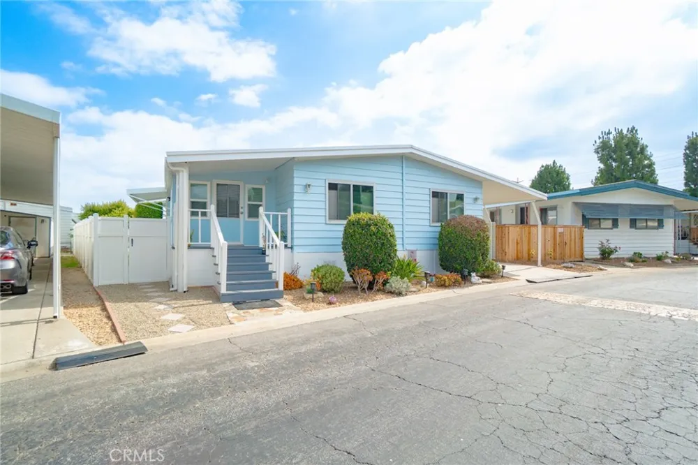 3595 Santa Fe #36 Long Beach, CA 90810