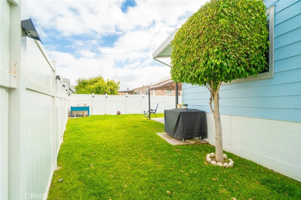3595 Santa Fe #36 Long Beach, CA 90810
