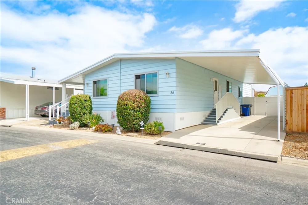 3595 Santa Fe #36 Long Beach, CA 90810