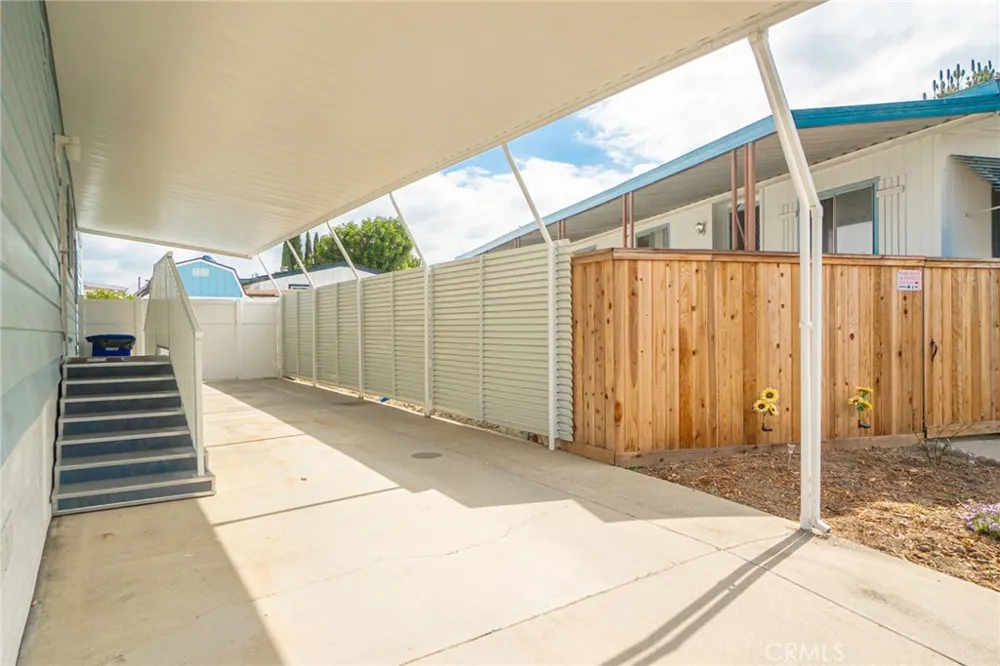 3595 Santa Fe #36 Long Beach, CA 90810