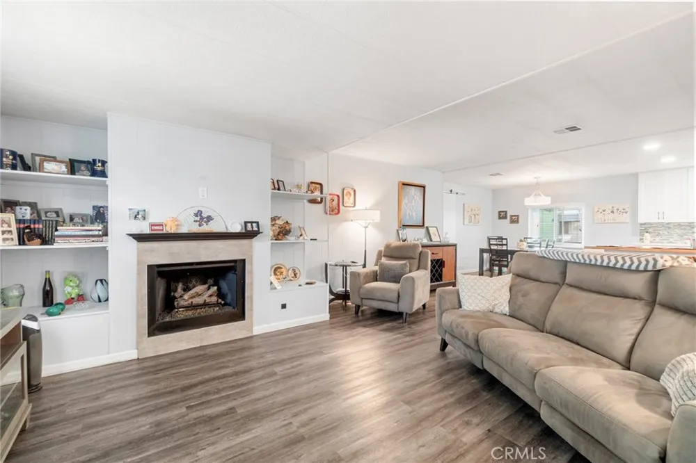 3595 Santa Fe #36 Long Beach, CA 90810