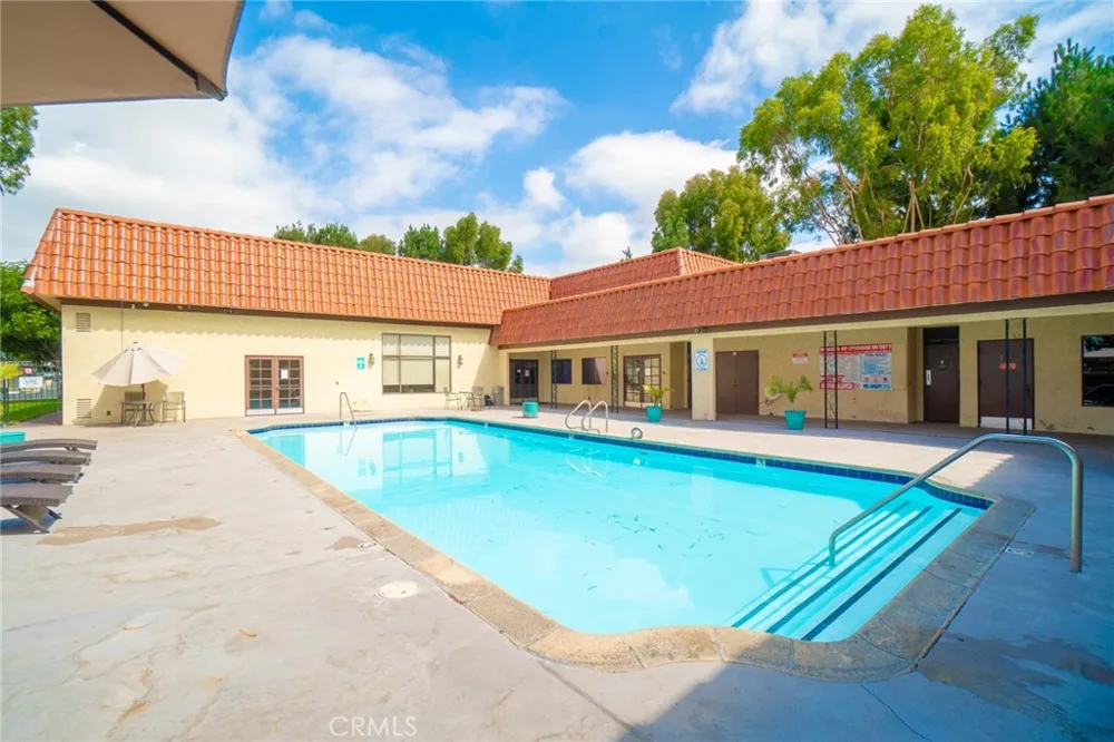 3595 Santa Fe #36 Long Beach, CA 90810