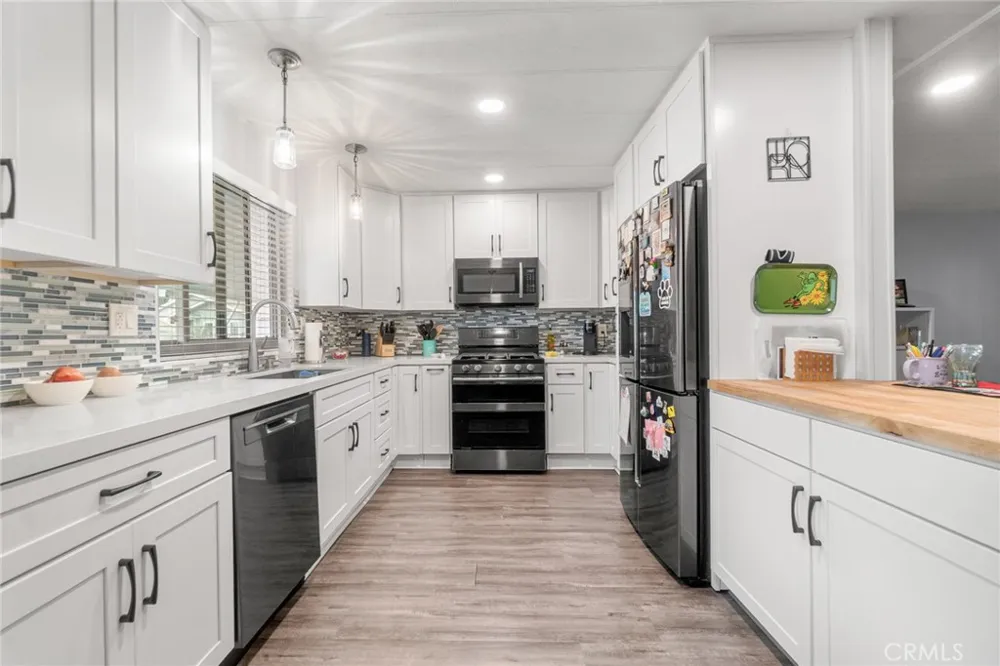 3595 Santa Fe #36 Long Beach, CA 90810