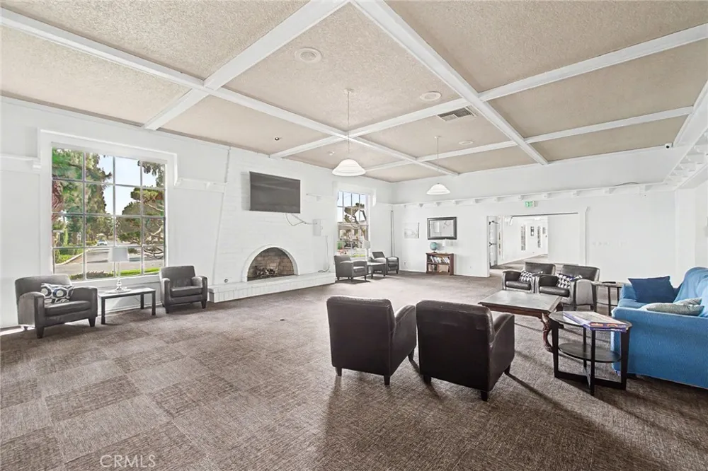 3595 Santa Fe #36 Long Beach, CA 90810