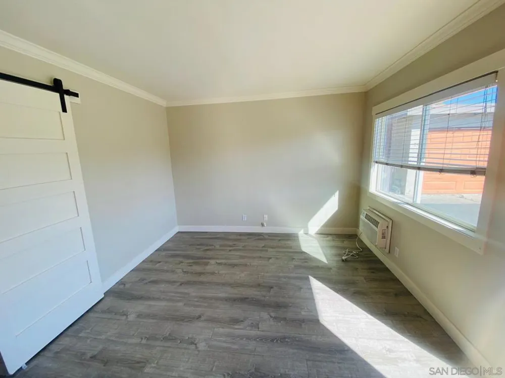 297 S Mollison Ave El Cajon, CA 92020