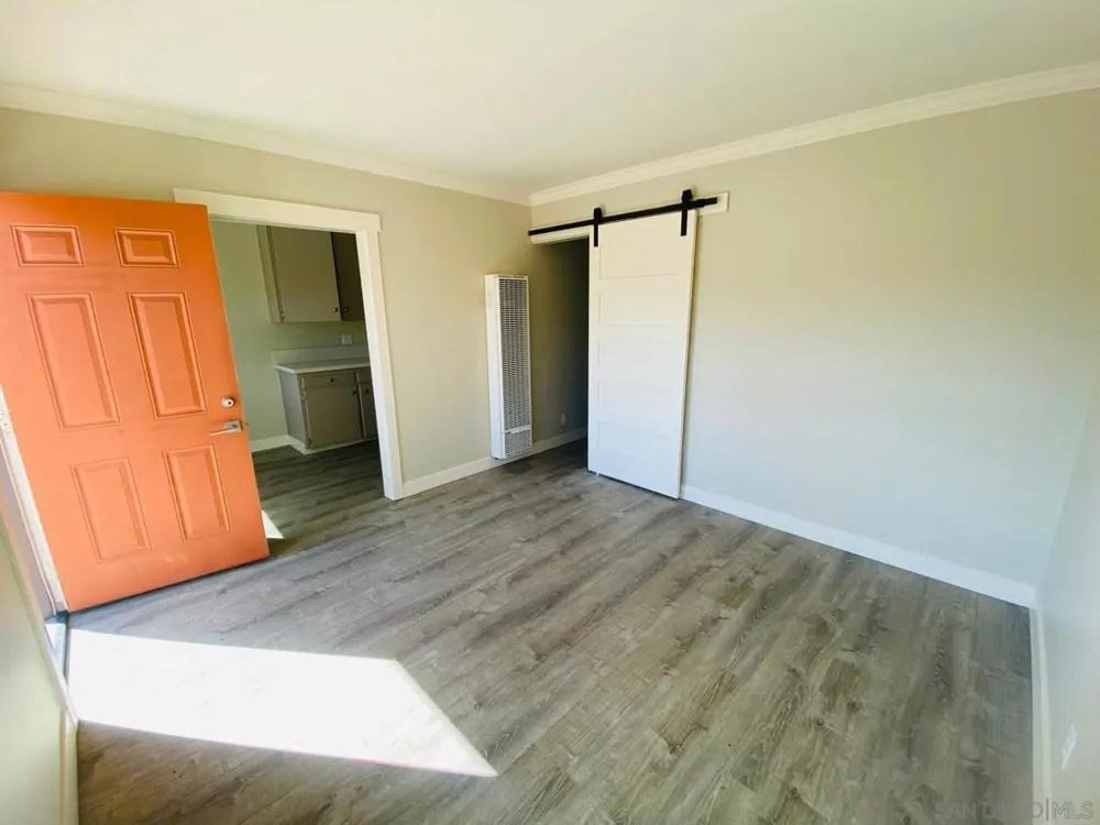 297 S Mollison Ave El Cajon, CA 92020