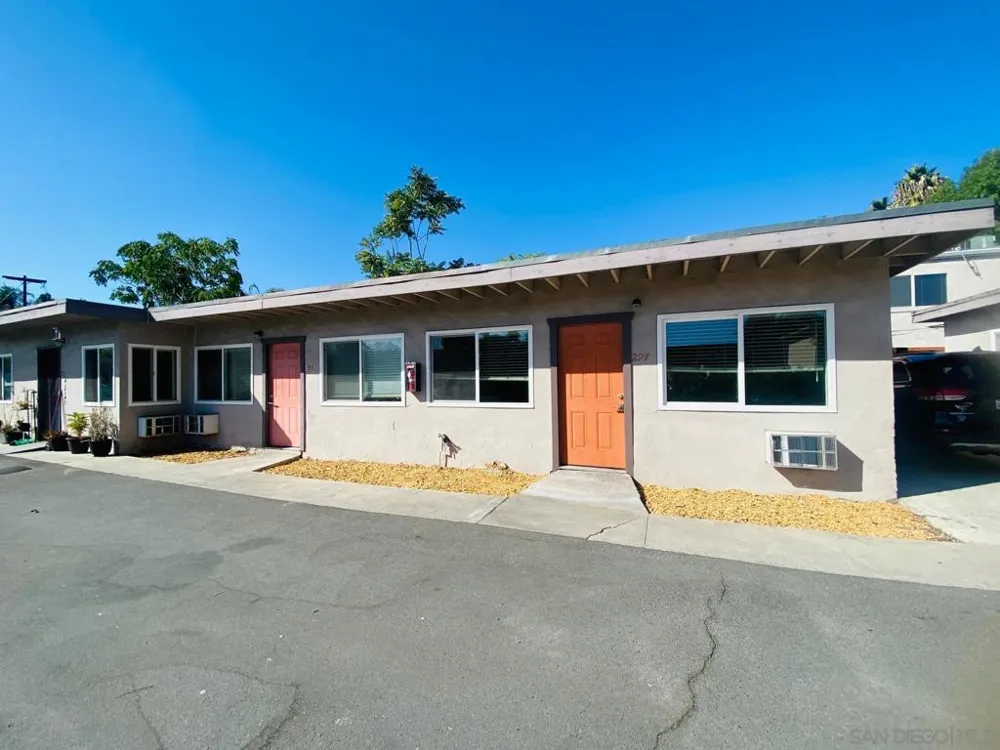 297 S Mollison Ave El Cajon, CA 92020