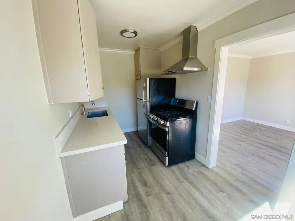 297 S Mollison Ave El Cajon, CA 92020