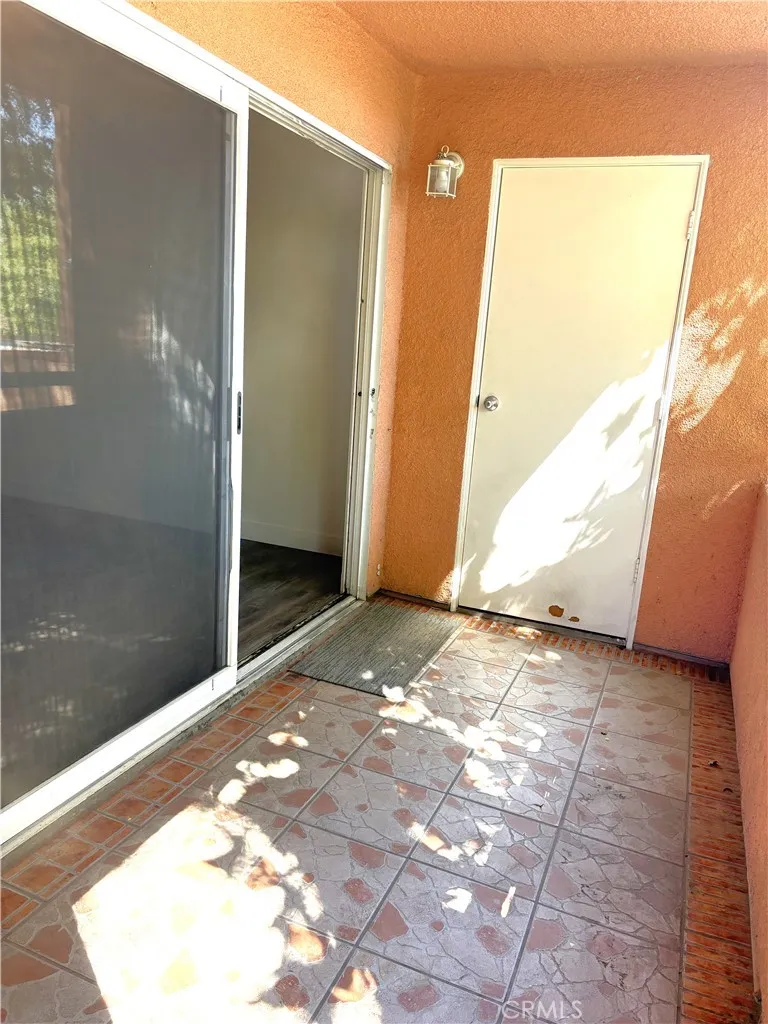 12601 Van Nuys #241 Pacoima, CA 91331