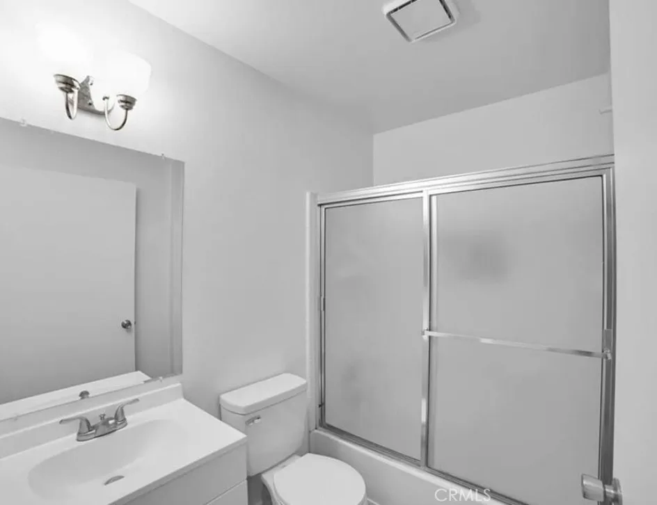 12601 Van Nuys #241 Pacoima, CA 91331