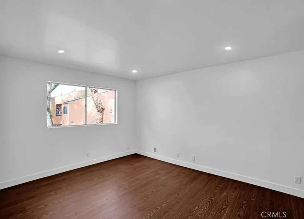 12601 Van Nuys #241 Pacoima, CA 91331