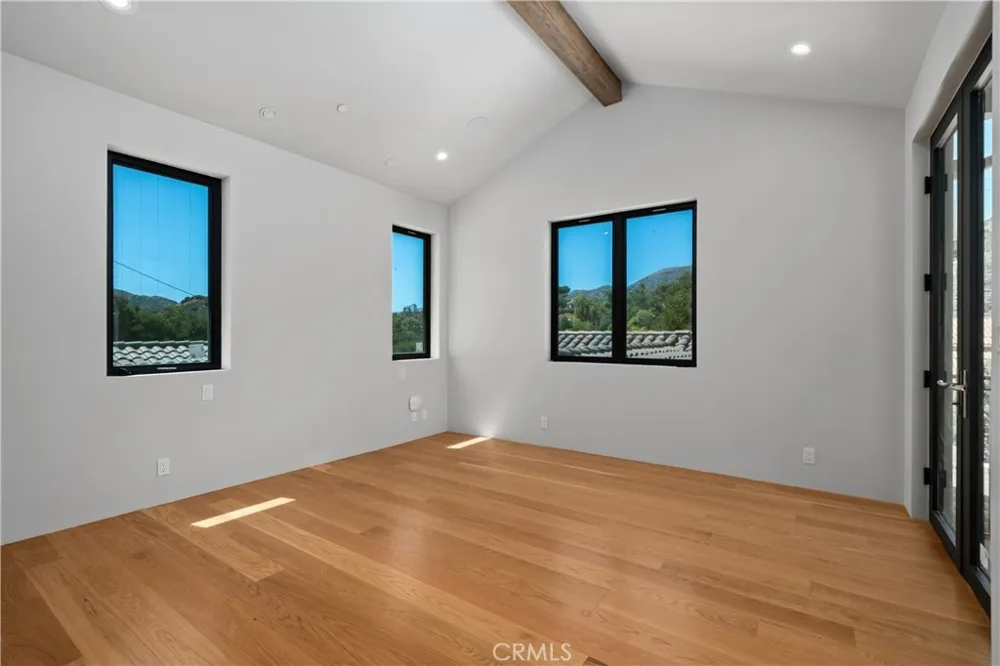 2224 Careful Avenue Agoura Hills, CA 91301
