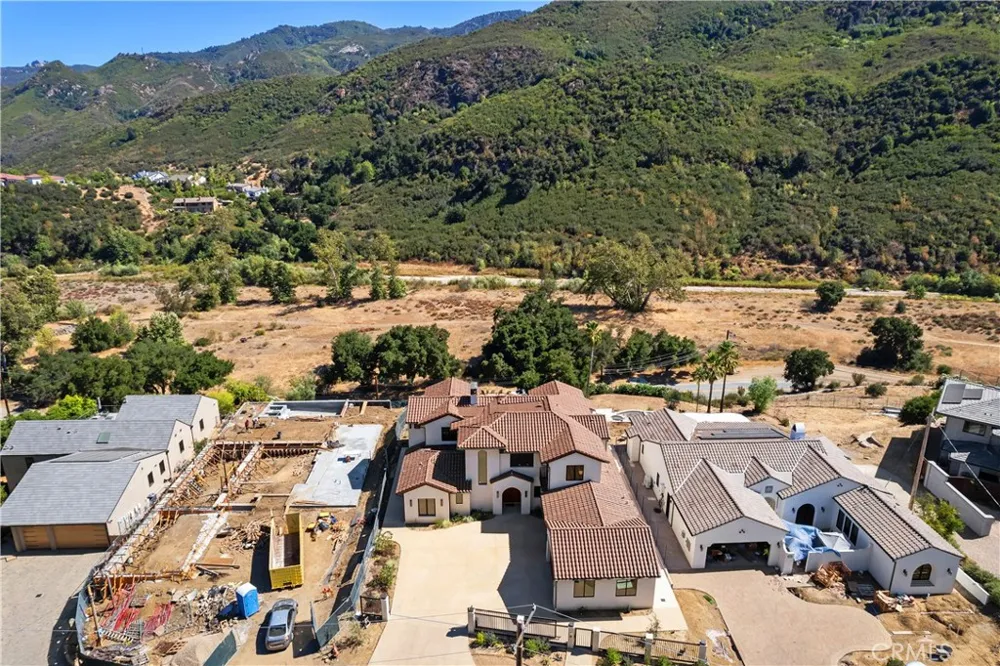 2224 Careful Avenue Agoura Hills, CA 91301