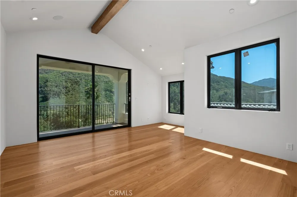 2224 Careful Avenue Agoura Hills, CA 91301