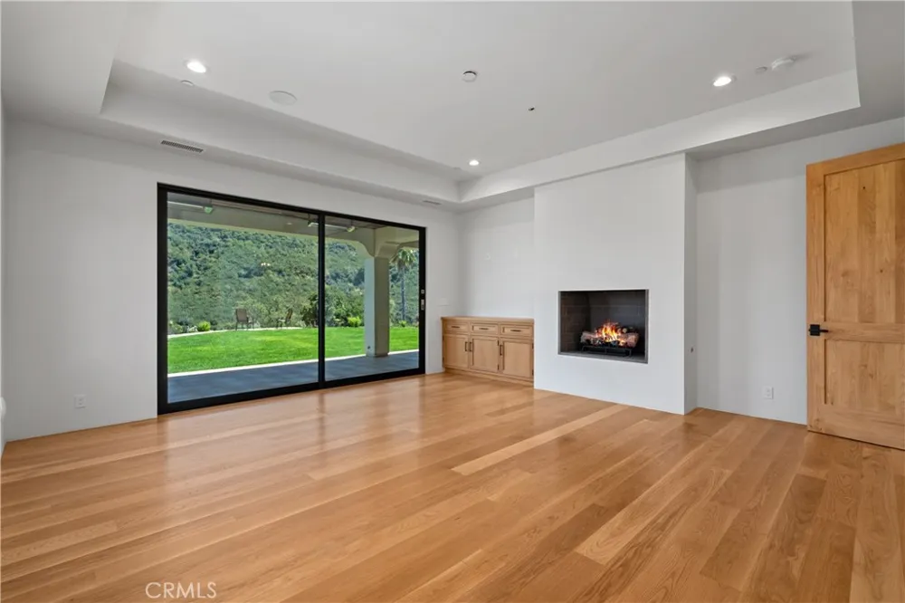 2224 Careful Avenue Agoura Hills, CA 91301