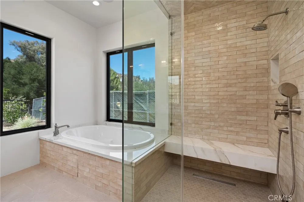 2224 Careful Avenue Agoura Hills, CA 91301