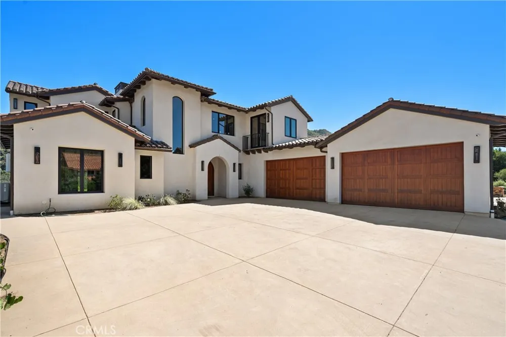 2224 Careful Avenue Agoura Hills, CA 91301