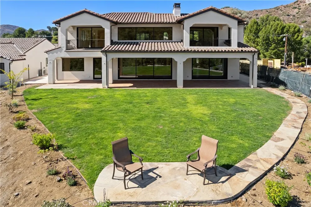 2224 Careful Avenue Agoura Hills, CA 91301