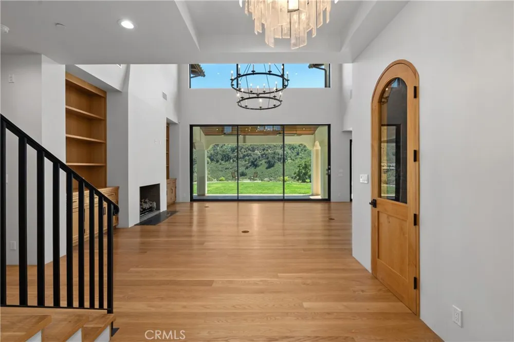 2224 Careful Avenue Agoura Hills, CA 91301