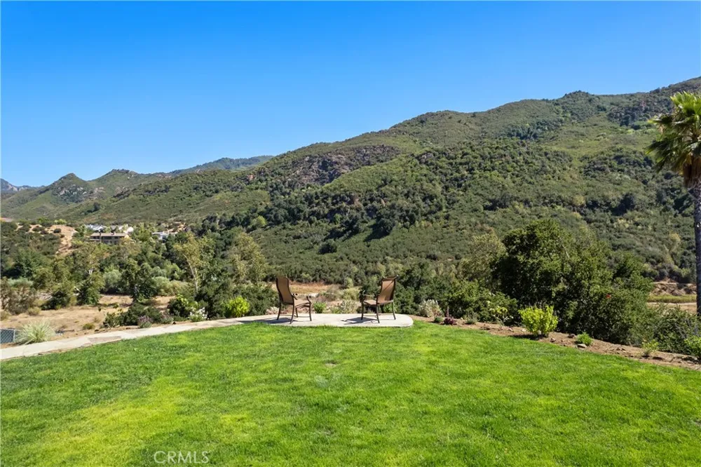 2224 Careful Avenue Agoura Hills, CA 91301