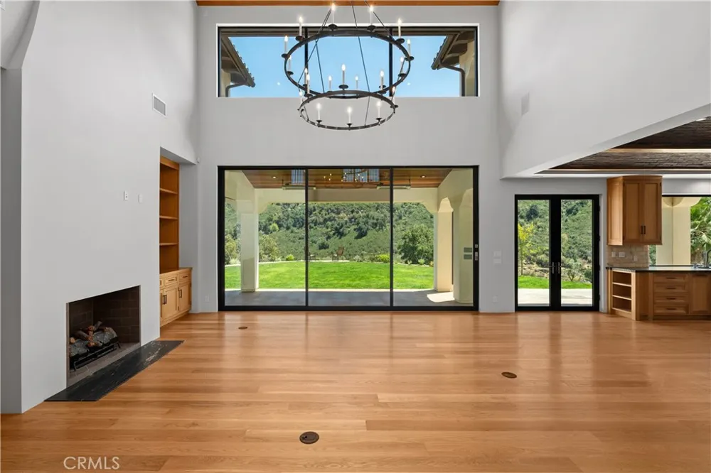 2224 Careful Avenue Agoura Hills, CA 91301