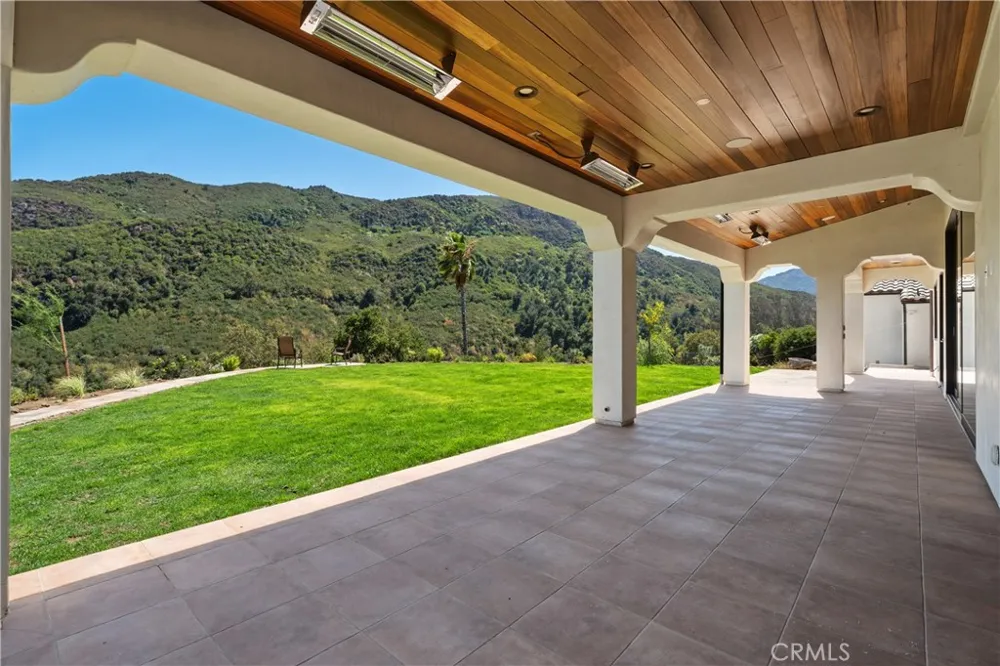2224 Careful Avenue Agoura Hills, CA 91301