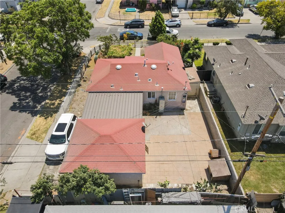 2011 Grape Compton, CA 90222