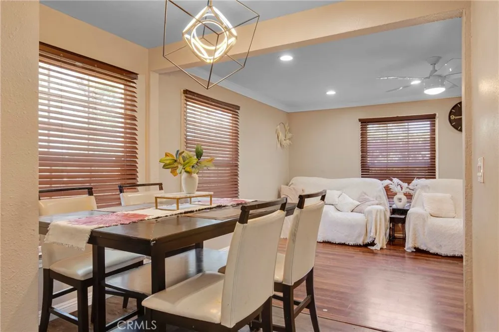 2011 Grape Compton, CA 90222