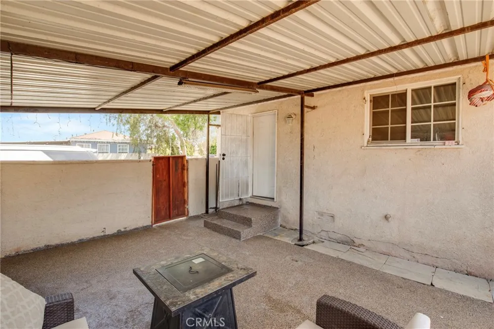 2011 Grape Compton, CA 90222