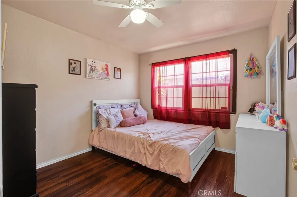 2011 Grape Compton, CA 90222