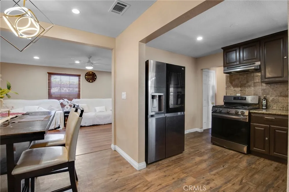 2011 Grape Compton, CA 90222