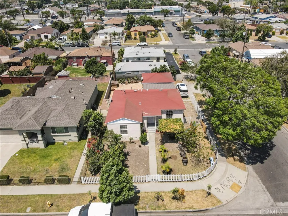 2011 Grape Compton, CA 90222