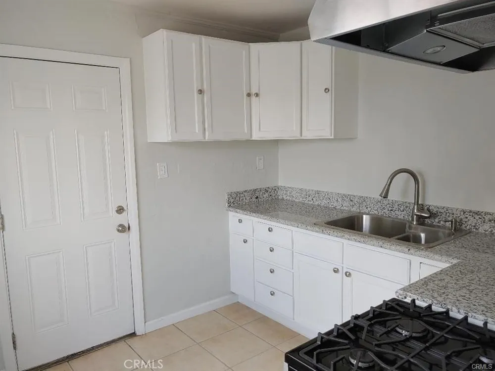 515 Pallesi Barstow, CA 92311