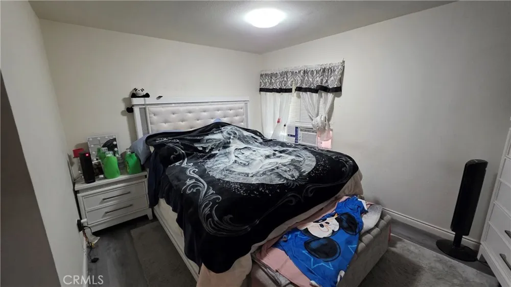 716 E 6th Pomona, CA 91766
