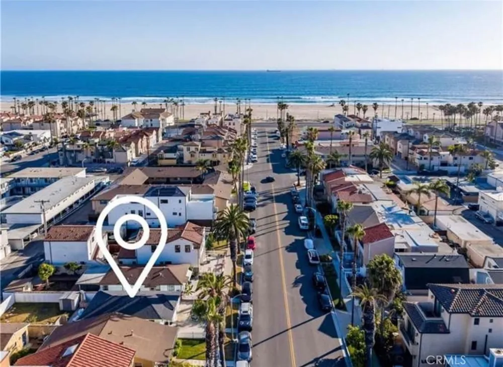 218 11 th street Huntington Beach, CA 92648