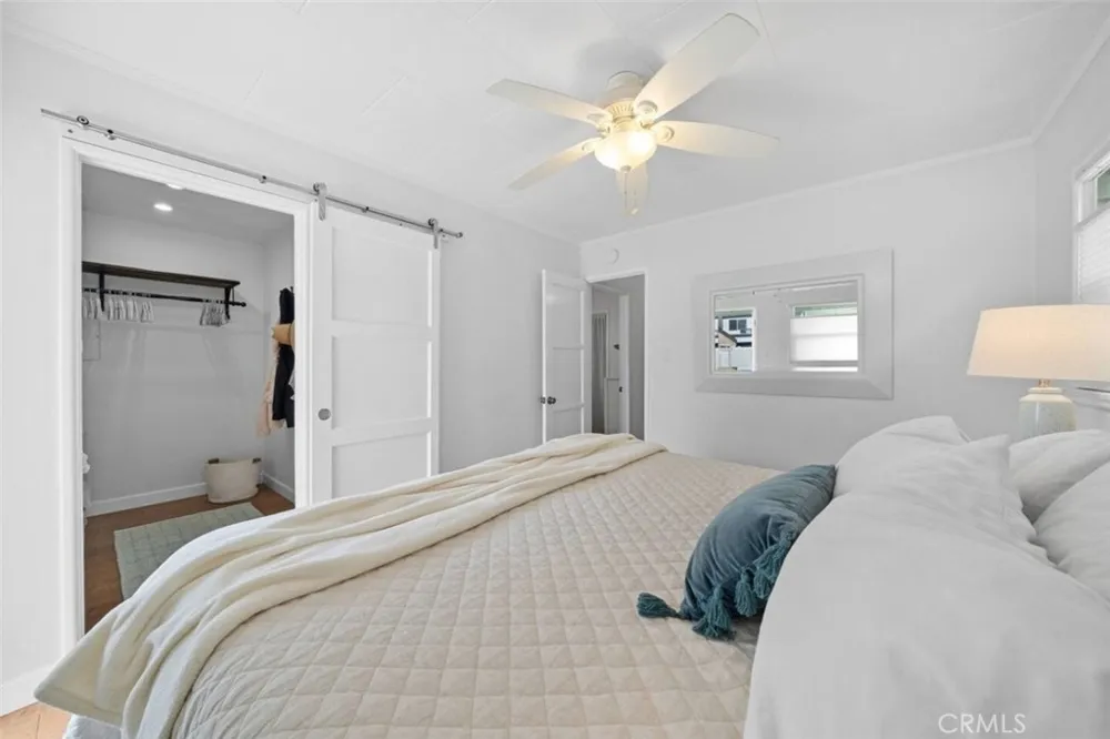 218 11 th street Huntington Beach, CA 92648