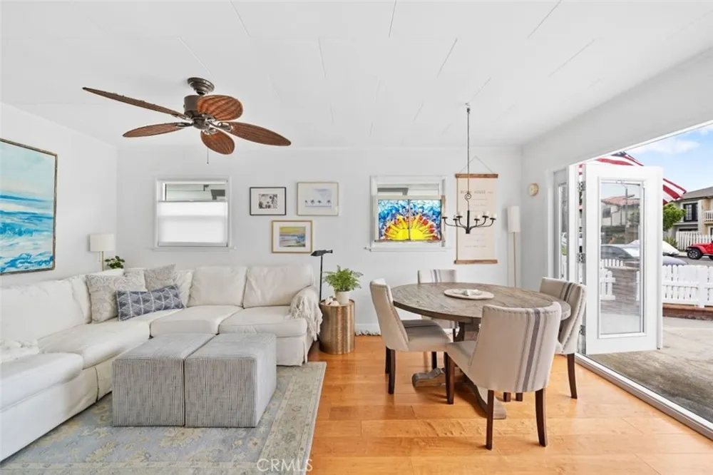 218 11 th street Huntington Beach, CA 92648