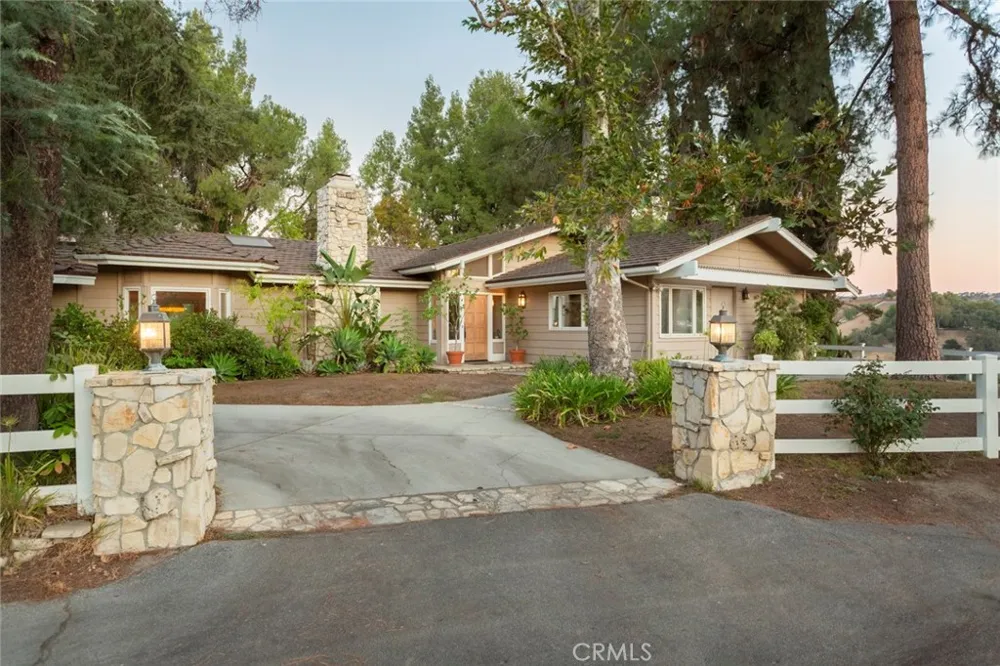 5798 Penland Road Hidden Hills, CA 91302