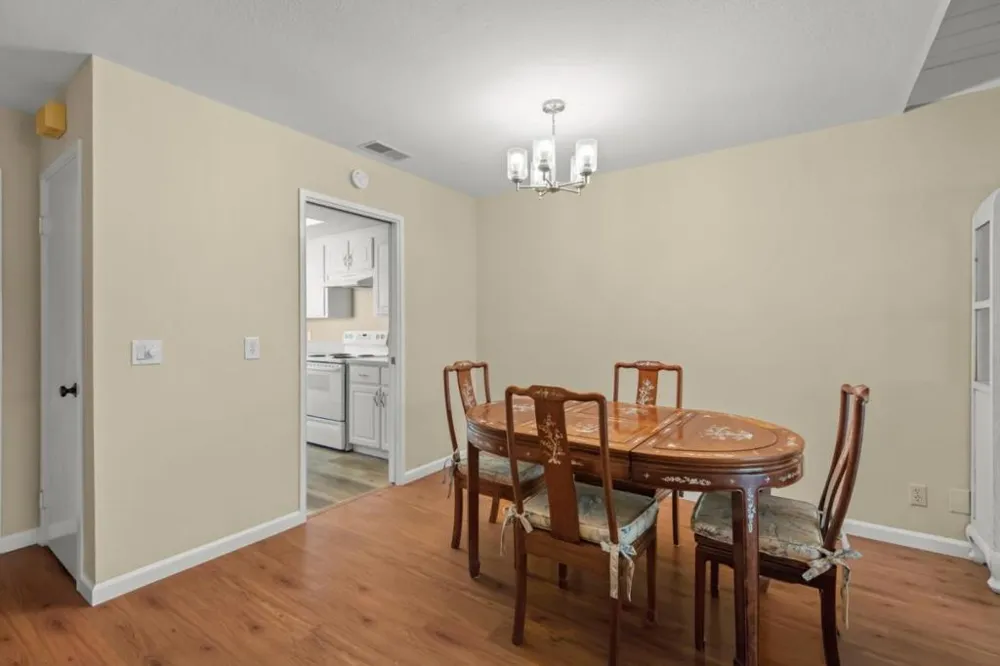 6119 Montgomery Court San Jose, CA 95135