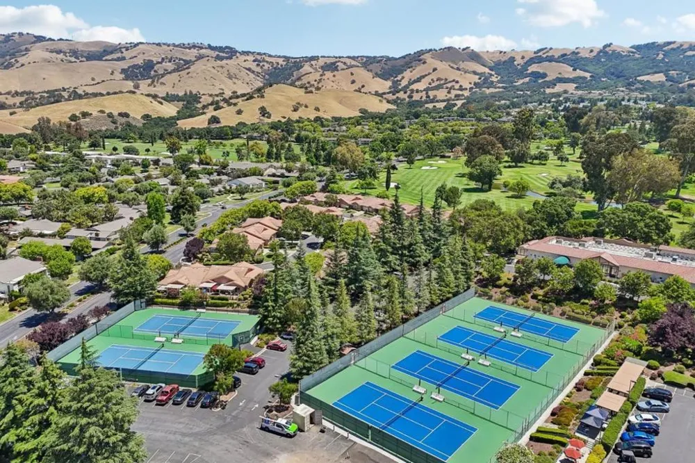 6119 Montgomery Court San Jose, CA 95135