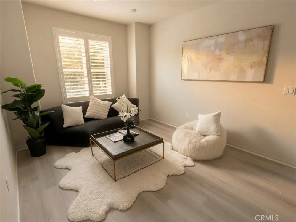 2111 Rio Grande Pomona, CA 91766