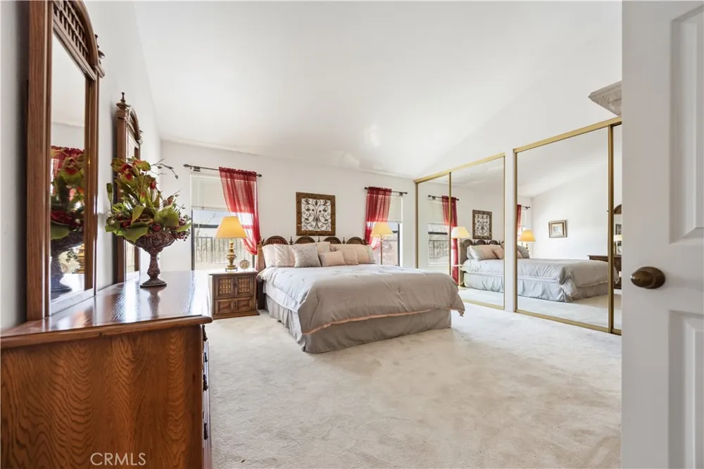 1638 Via Estrella Pomona, CA 91768