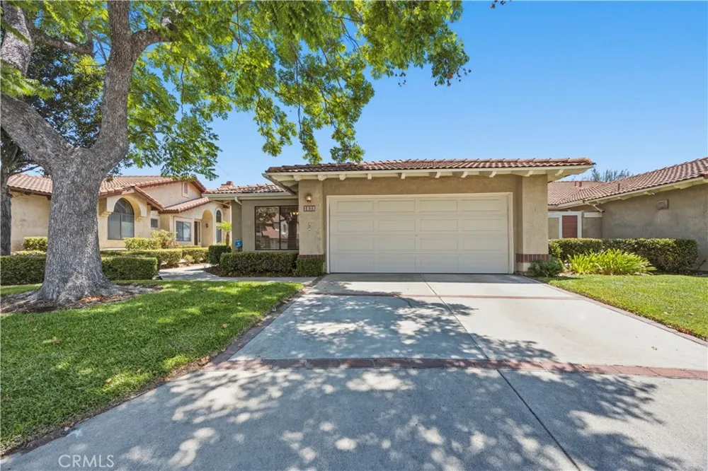 1638 Via Estrella Pomona, CA 91768